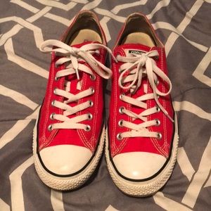 Red low top converse